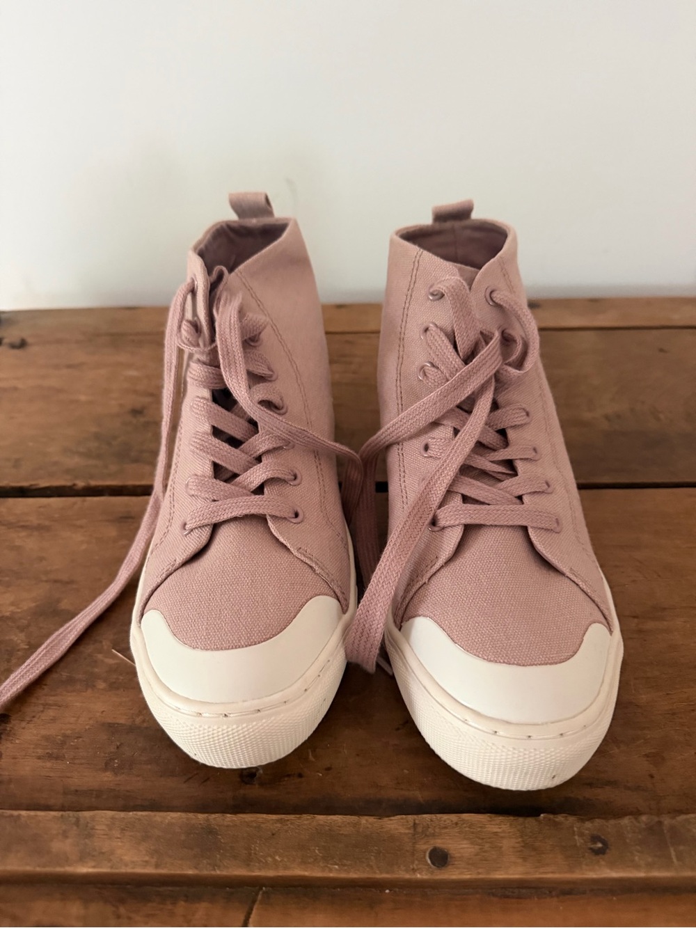 Women’s High-Top Canvas Sneakers - Dusty Pink